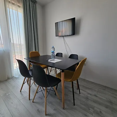 Otel естрела *