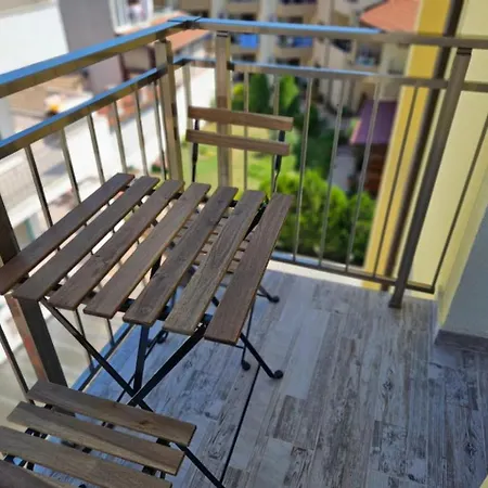 Otel естрела *