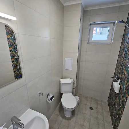 Otel естрела *